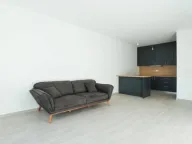 Izdavanje, jednosoban stan, 57m², Bečići, Budva - image 2