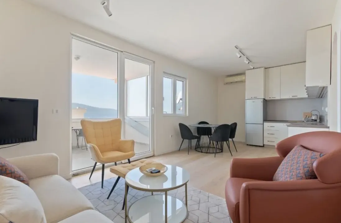 Prodaja, dvosoban stan, 69m², Donja Lastva, Tivat