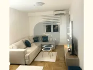 Izdavanje, jednosoban stan, 40m², City Kvart, Podgorica - image 1