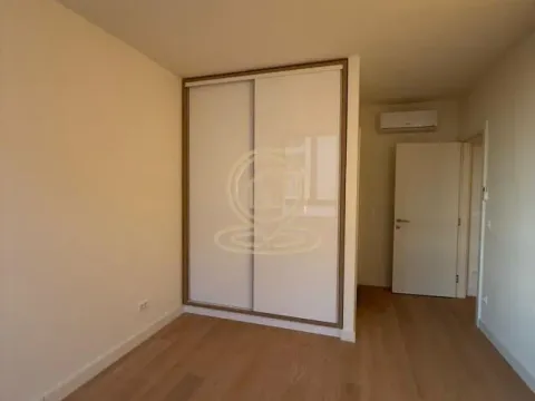 Izdavanje, trosoban stan, 71m², Savski Venac, Beograd - image 26