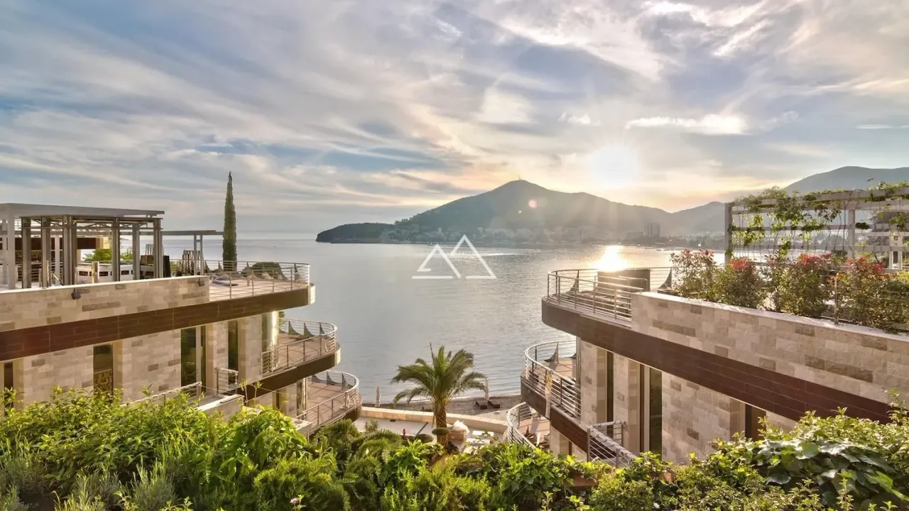 Prodaja, dvosoban stan, 146m², Centar, Budva