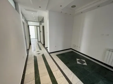 Rent, office space, 245m², Bulevar Oslobodjenja, Novi Sad Sve Podlokacije - image 9