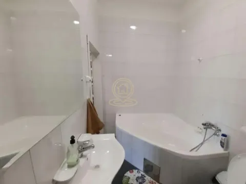 Izdavanje, trosoban stan, 100m², Centar, Novi Sad - image 7