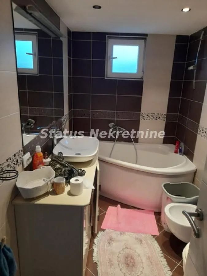 Rent, two bedroom apartment, 74m², Šangaj, Novi Sad Sve Podlokacije