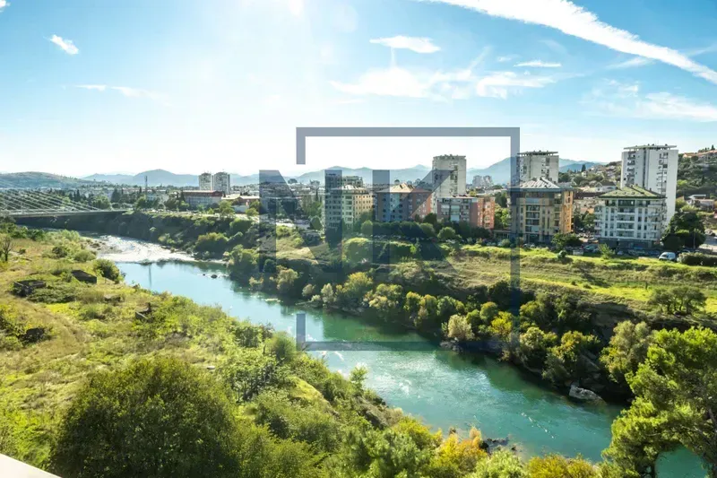 Izdavanje, jednosoban stan, 47m², Centar, Podgorica