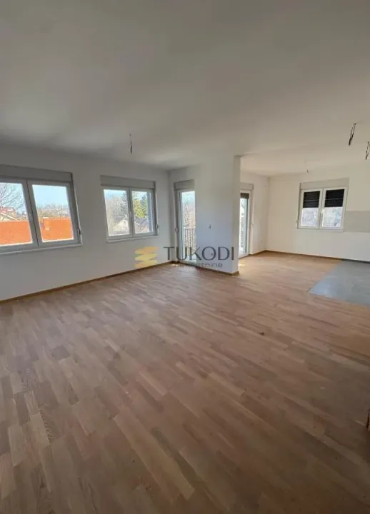 Sale, four bedroom apartment, 121m², Vrbas, Novi Sad