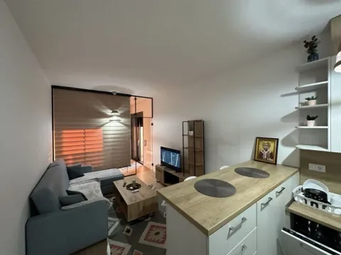 Izdavanje, garsonjera, 40m², Bar, Crna Gora - image 3