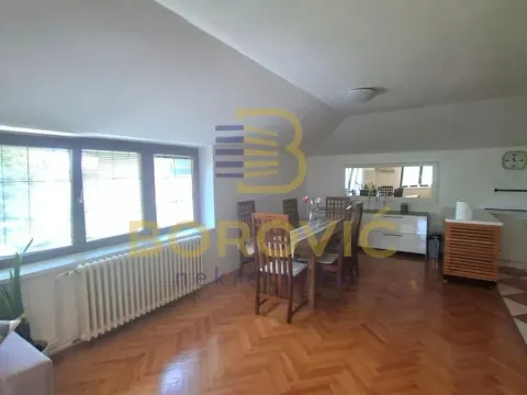 Izdavanje, trosoban stan, 100m², Senjak, Beograd - image 3