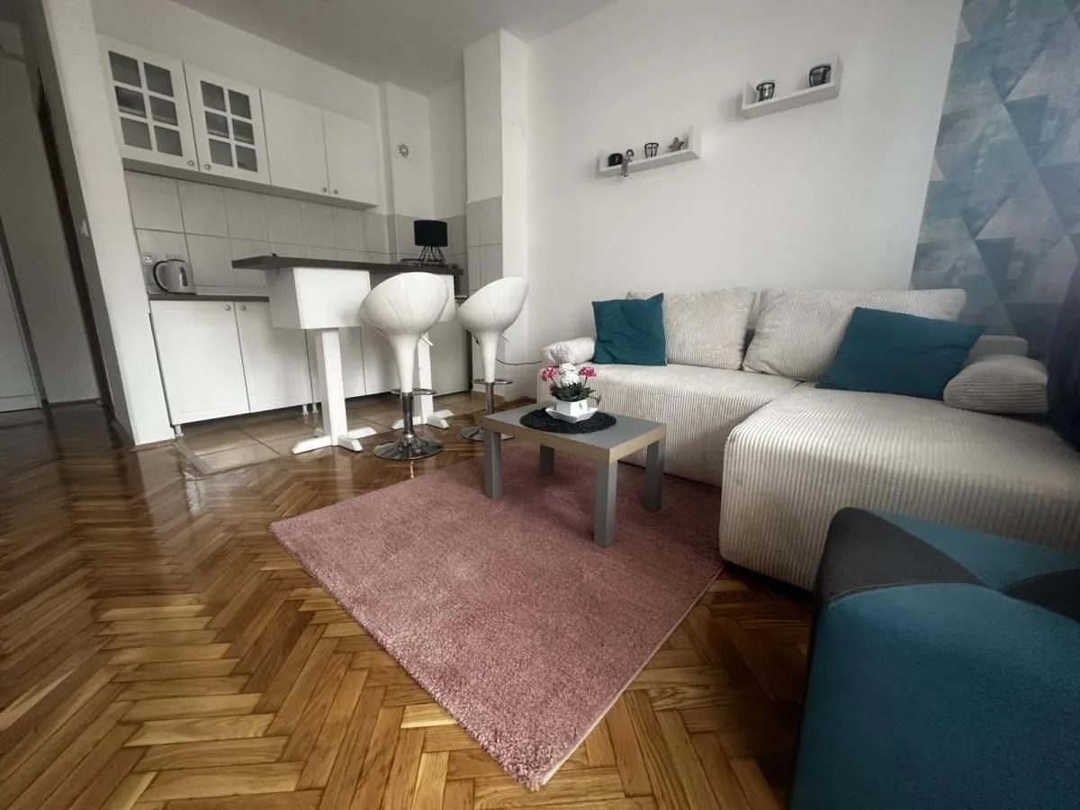 Prodaja, garsonjera, 25m², Nova Detelinara, Novi Sad Sve Podlokacije