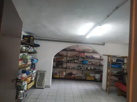 Prodaja, kuća, 300m², Centar, Smederevo - image 9