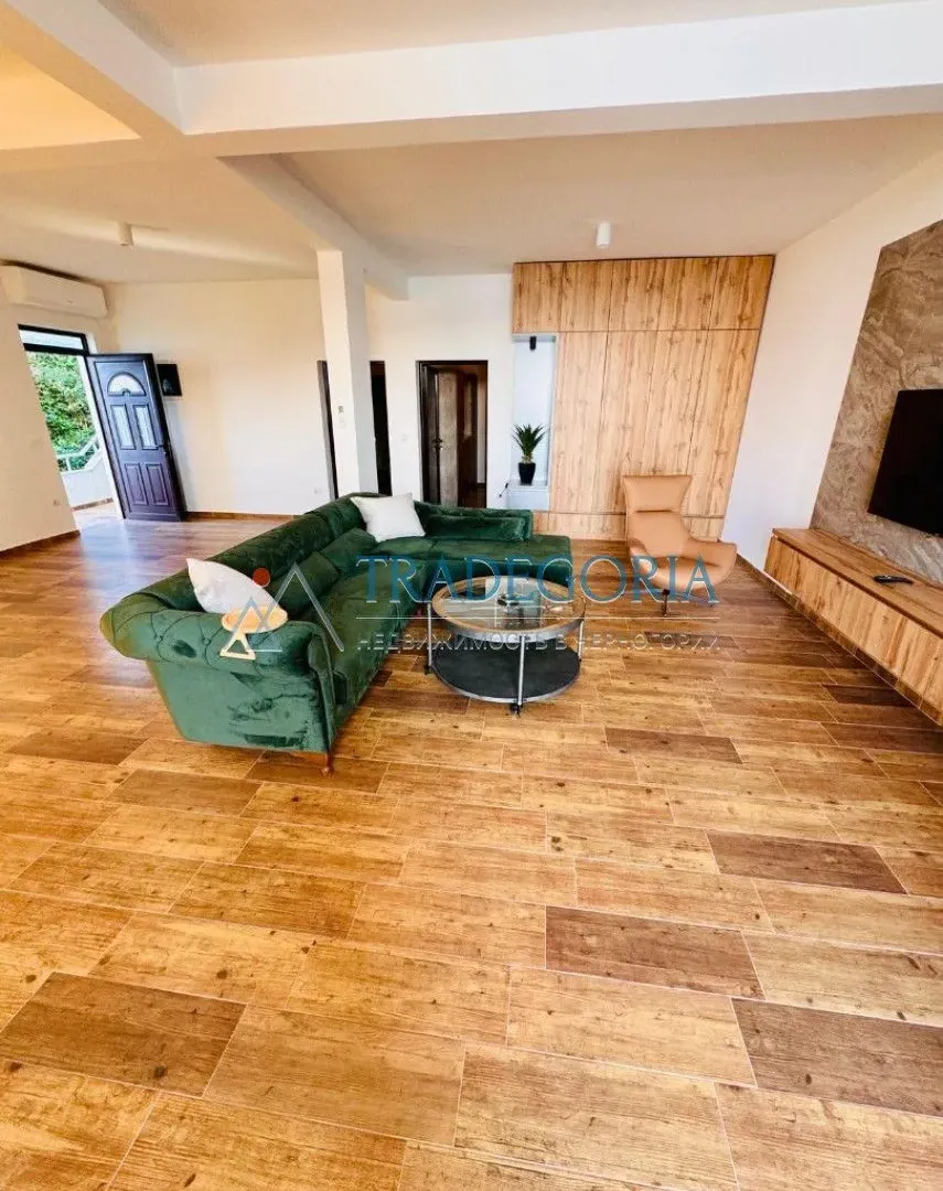 Prodaja, kuća, 450m², Dobra Voda, Bar