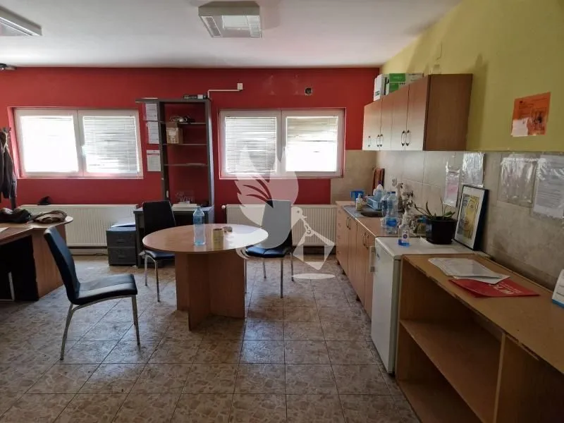 Prodaja, kuća, 716m², Velika Krsna, Mladenovac