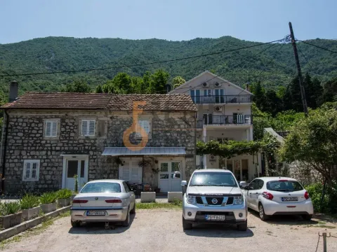 Sale, house, Kotor, Crna Gora - image 20