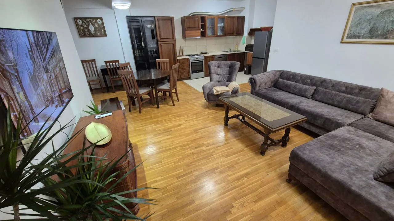 Izdavanje, dvosoban stan, 92m², Zabjelo, Podgorica