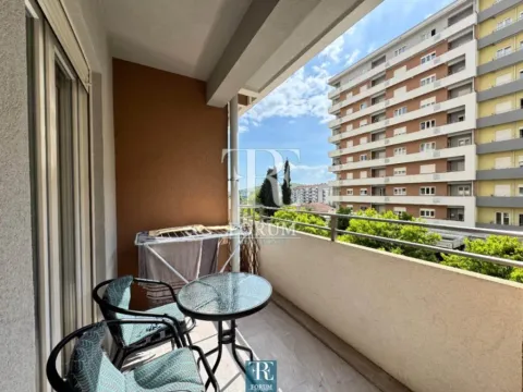 Rent, one bedroom apartment, 47m², Central Point, Podgorica - image 12