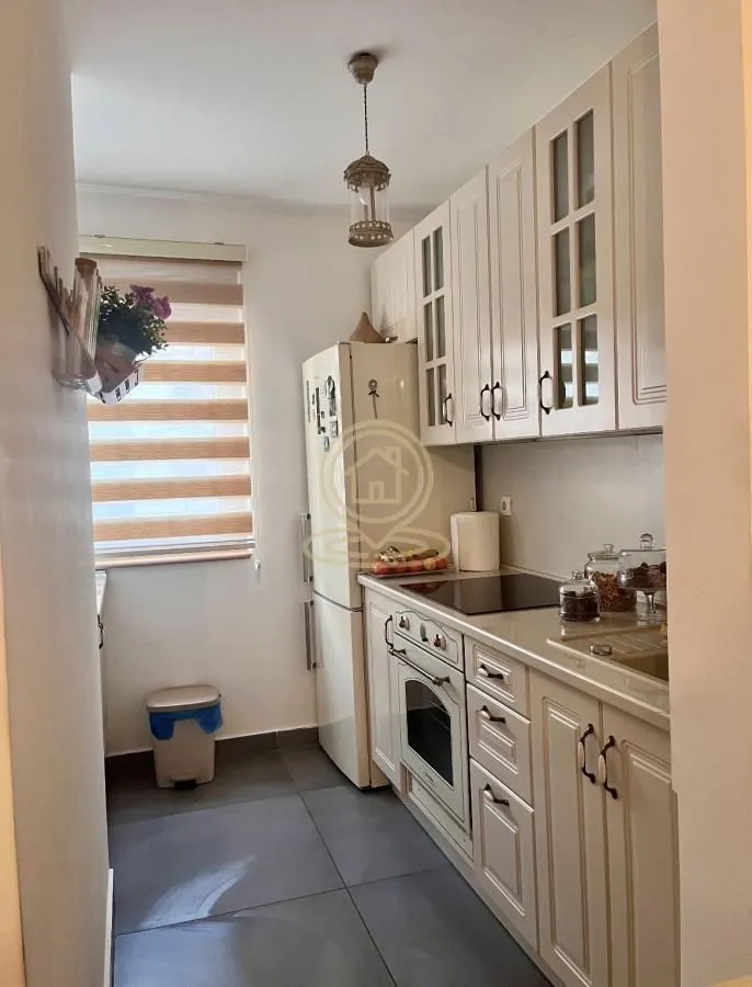 Izdavanje, trosoban stan, 55m², Kluz, Zvezdara Sve Podlokacije