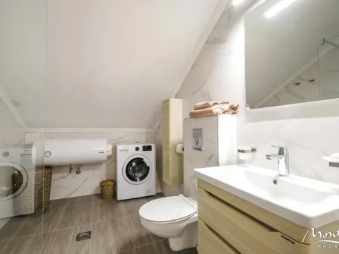 Prodaja, kuća, 204m², Herceg Novi, Crna Gora - image 20