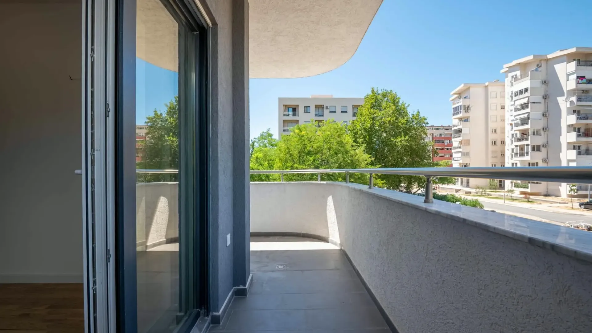 Sale, two bedroom apartment, 65m², Centar, Bar