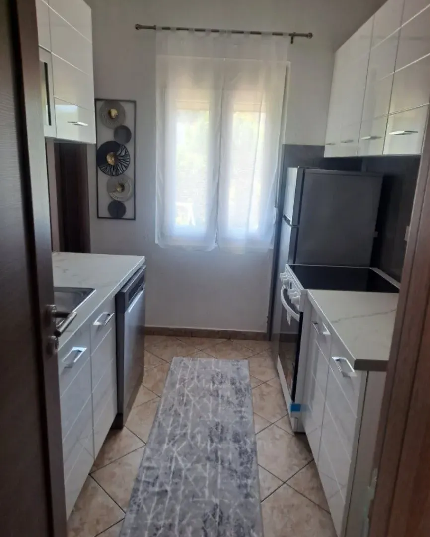 Rent, three bedroom apartment, 130m², Stari Aerodrom, Podgorica