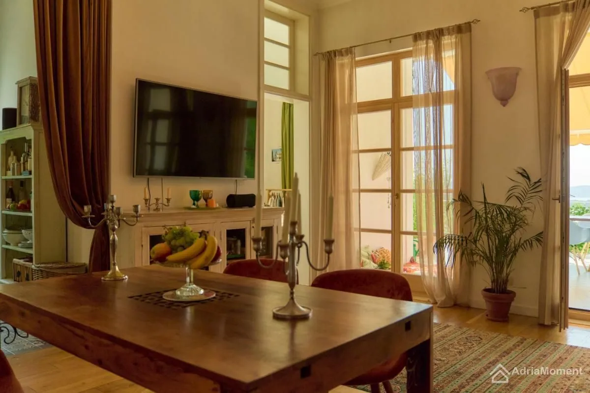 Prodaja, kuća, 155m², Sutorina, Herceg Novi