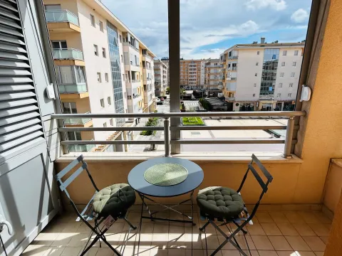 Izdavanje, jednosoban stan, 54m², City Kvart, Podgorica - image 11