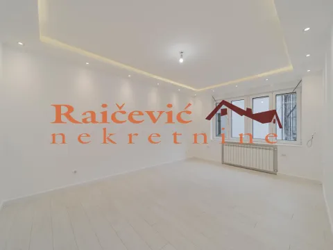 Sale, two bedroom apartment, 60m², Stari Grad, Beograd - image 3