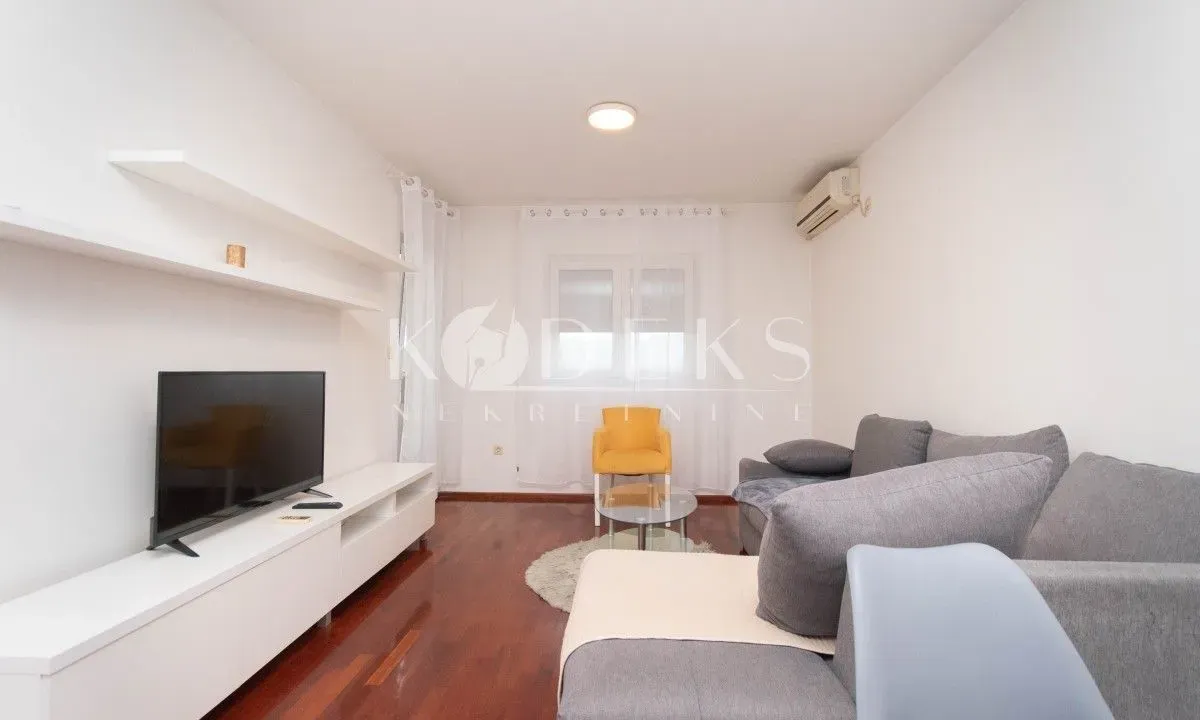 Rent, one bedroom apartment, 44m², Stari Aerodrom, Podgorica