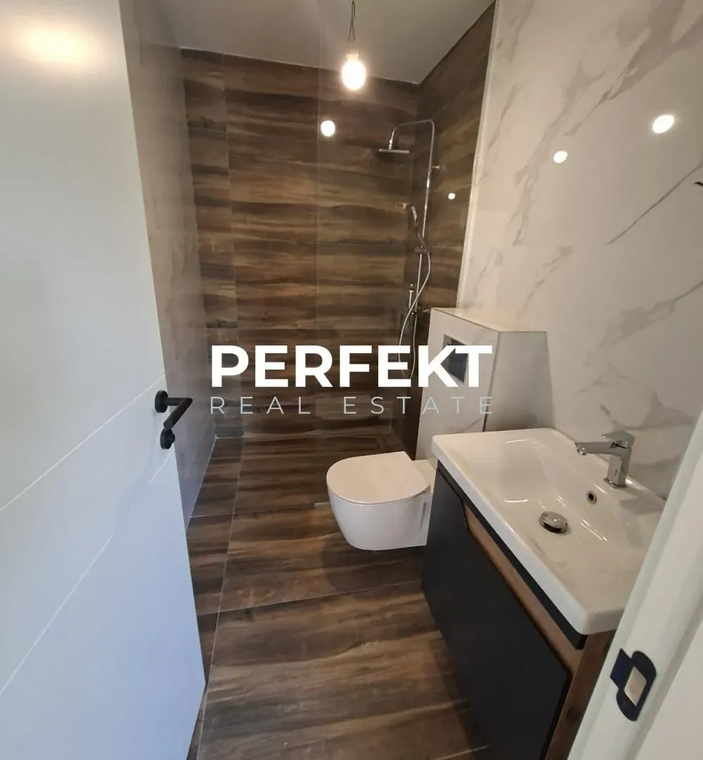 Prodaja, trosoban stan, 65m², Pančevo, Srbija
