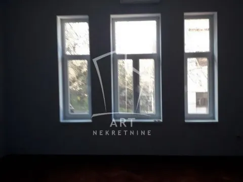 Sale, five bedroom apartment, 180m², Savski Venac, Beograd - image 2