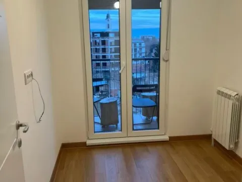 Rent, three bedroom apartment, 60m², Zemun Sve Podlokacije, Beograd - image 6