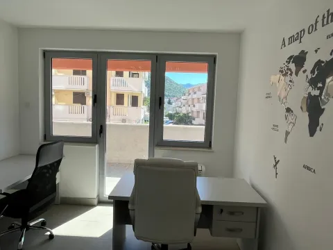 Rent, office space, 53m², Budva, Crna Gora - image 17