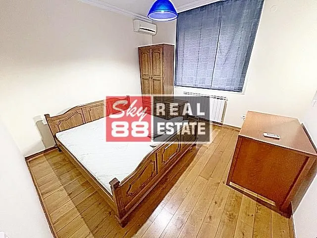 Rent, four bedroom apartment, 115m², Savski Venac, Beograd
