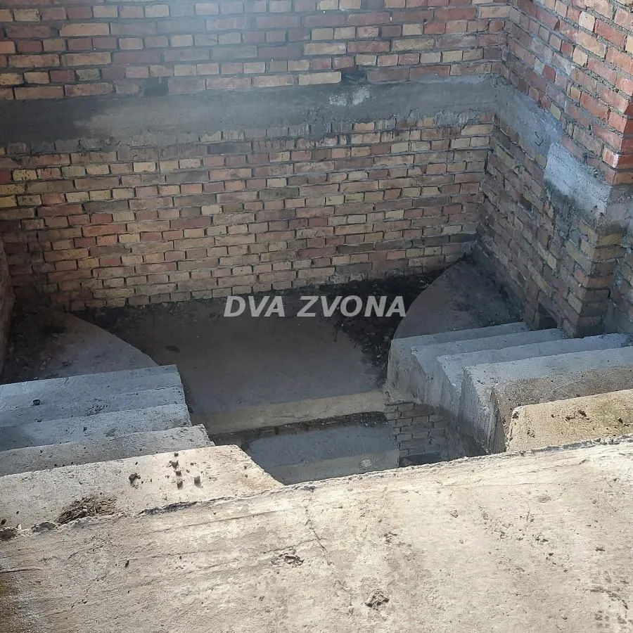 Prodaja, kuća, 240m², Bečej, Novi Sad