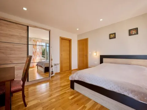 Prodaja, kuća, 200m², Budva, Crna Gora - image 30