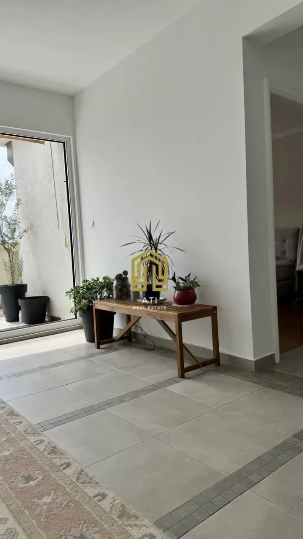 Prodaja, dvosoban stan, 68m², Lazi, Budva