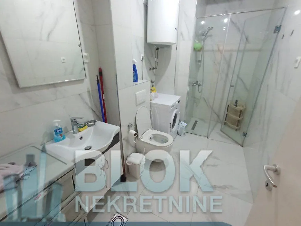 Izdavanje, dvosoban stan, 70m², Zabjelo, Podgorica