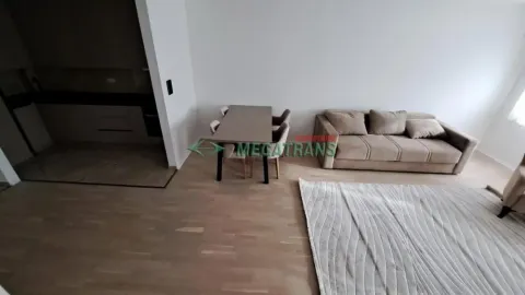 Dnevni boravak sa garniturom i trpezarijskim stolom. - image 12