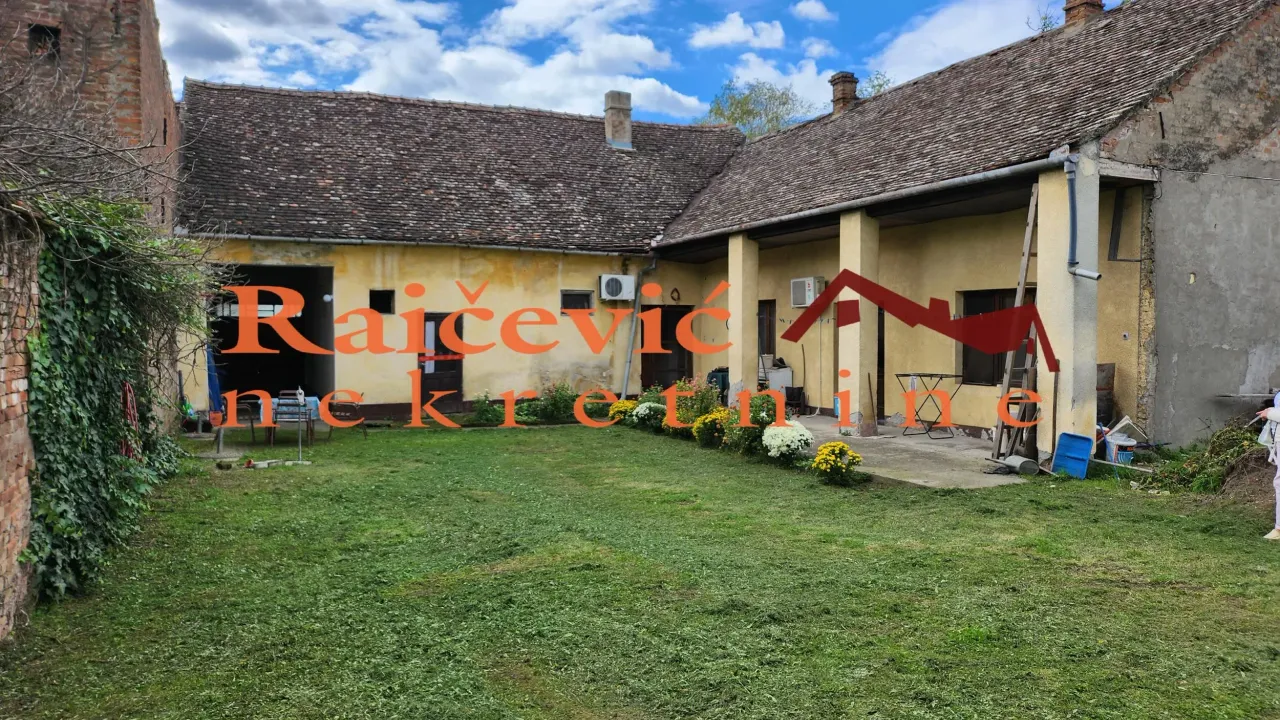 Sale, house, 249m², Sremska Mitrovica, Srbija