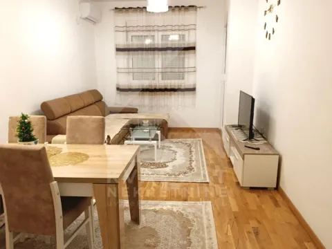 Rent, one bedroom apartment, 48m², Stari Aerodrom, Podgorica - image 1