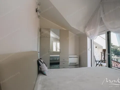 Sale, four bedroom apartment, 98m², Sveti Stefan, Budva - image 14