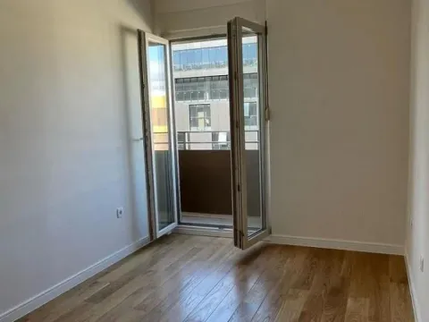 Sale, one bedroom apartment, 40m², Podgorica, Crna Gora - image 9