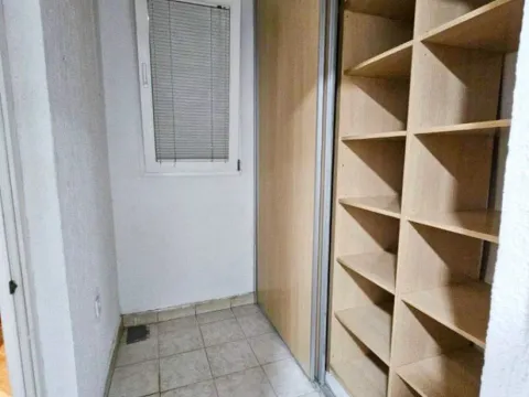 Izdavanje, dvosoban stan, 68m², Stari Aerodrom, Podgorica - image 5