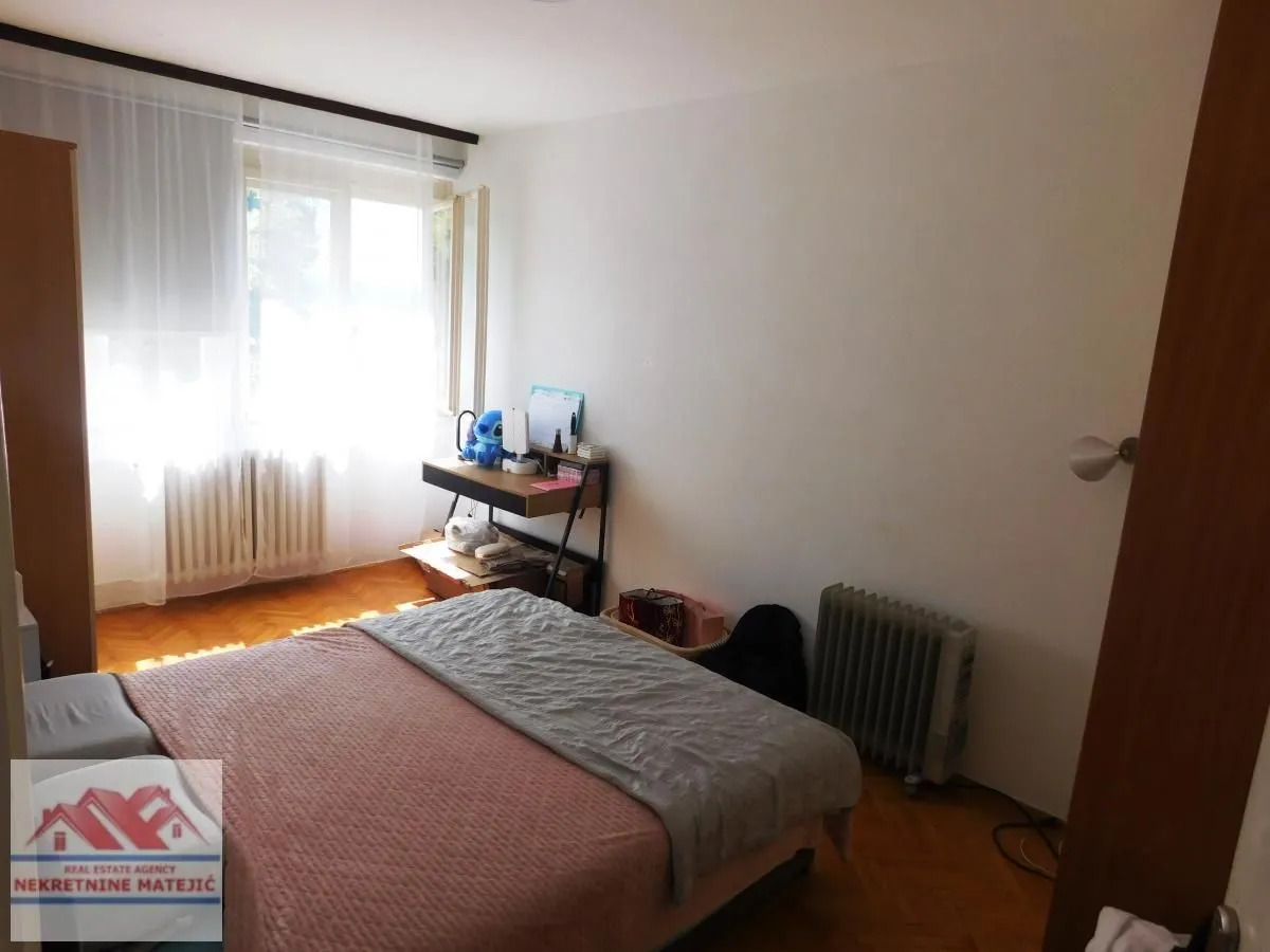Izdavanje, dvosoban stan, 51m², Aerodrom, Kragujevac