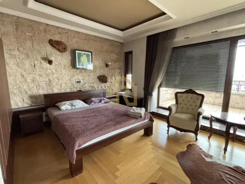 Izdavanje, stan, 240m², Crveni Krst, Beograd - image 10