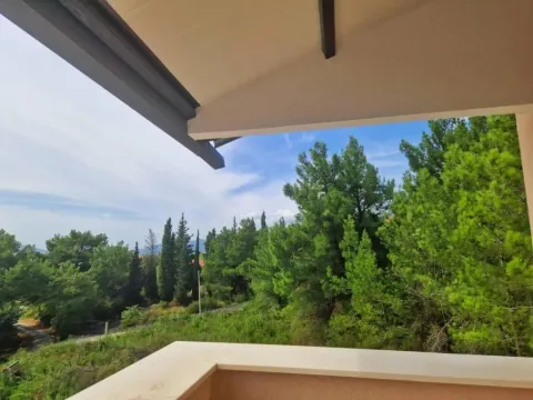 Izdavanje, jednosoban stan, 50m², Kavač, Kotor - image 14