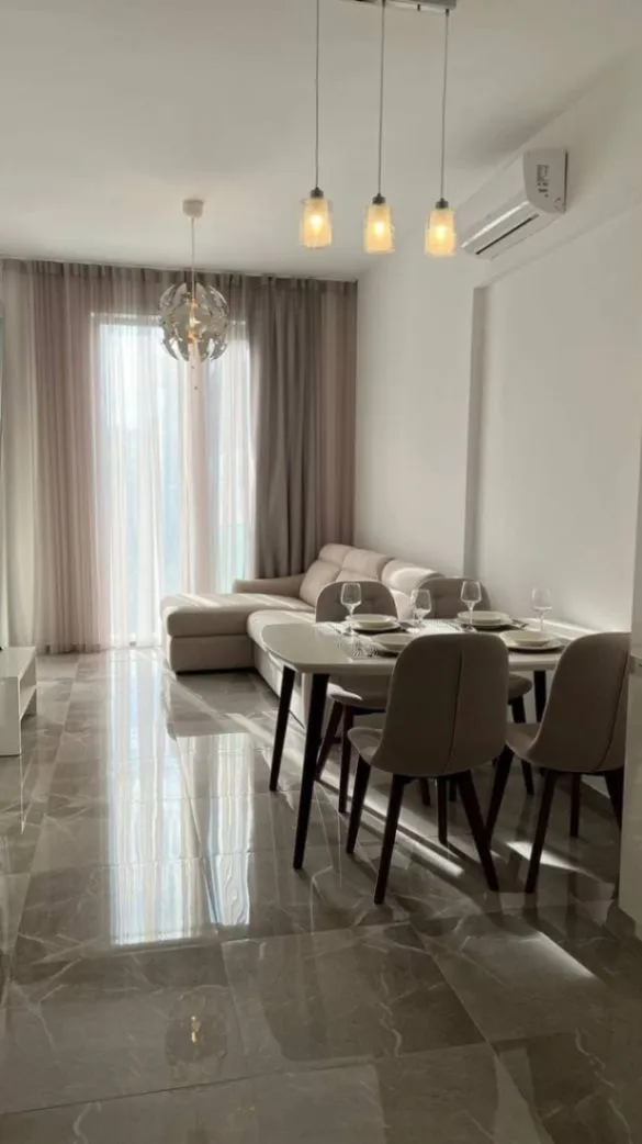 Rent, one bedroom apartment, 60m², Bečići, Budva
