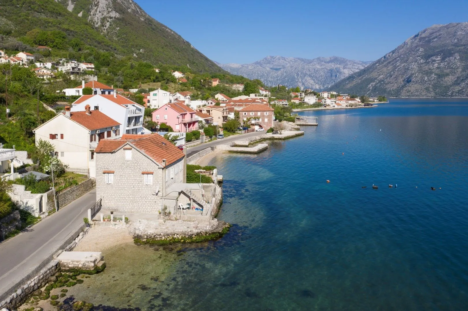 Sale, house, 100m², Prčanj, Kotor