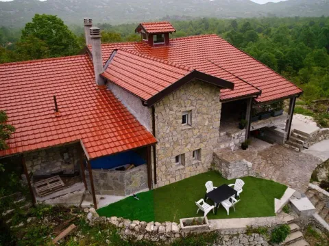 Kuća in Obzovica