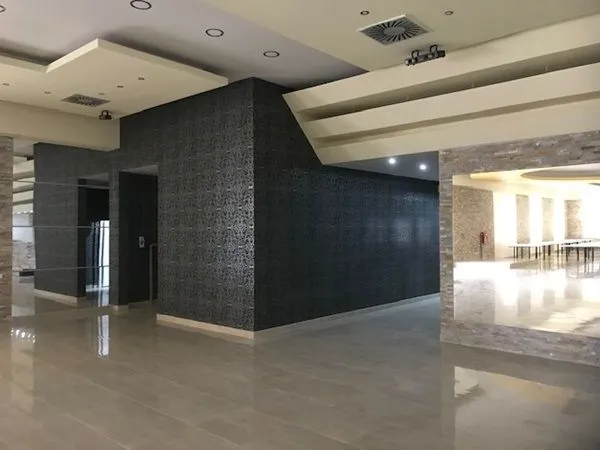 Sale, office space, 1000m², Zrenjanin, Srbija