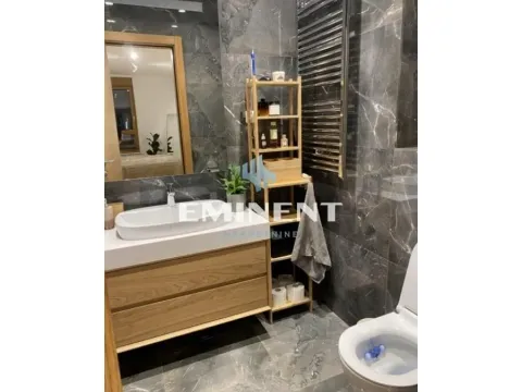 Izdavanje, trosoban stan, 88m², Savski Venac, Beograd - image 8